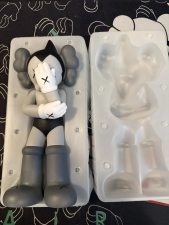 KAWS ASTRO BOY GREY VINYL FIGURE