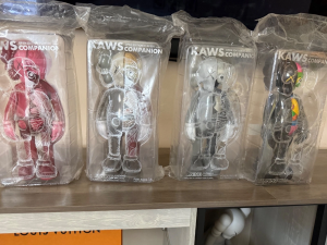 KAWS COMPANION FLAYED OPEN EDITION VYNIL FIGURE SET