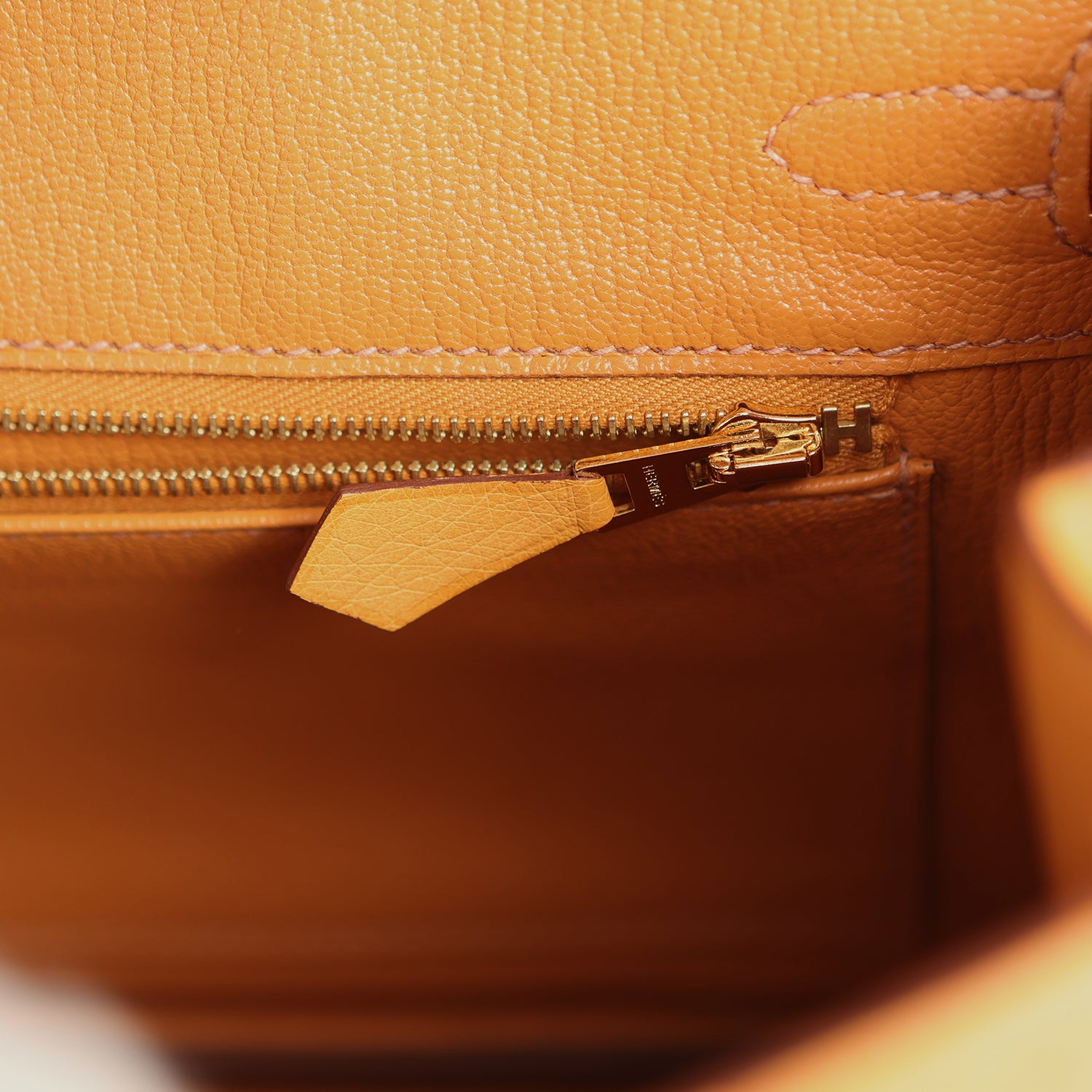 HERMèS BIRKIN 25 SAFRAN OSTRICH GOLD HARDWARE
