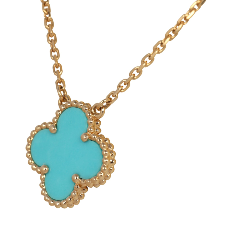 VAN CLEEF & ARPELS VINTAGE ALHAMBRA MOTIF PENDANT NECKLACE TURQUOISE 18K YELLOW GOLD