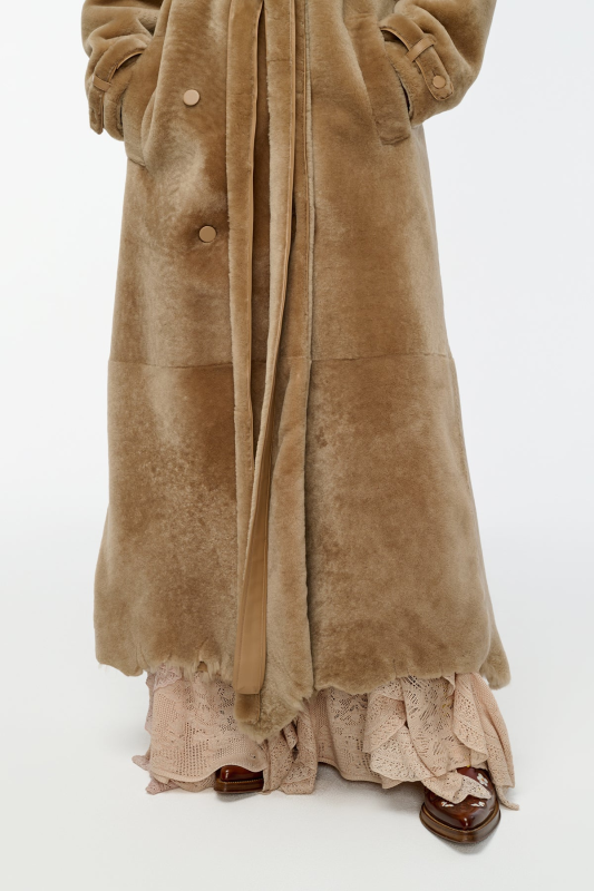 GABRIELA HEARTS TELLUS TRENCH COAT IN CHAMPAGNE SHEARLING  CHAMPAGNE