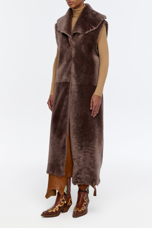GABRIELA HEARTS SMITH RAW CUT COAT LINER IN MOCHA SHEARLING MOCHA