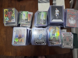 TOPPS 400+ SOCCER CARD LOT AUTO, NUMBERED, SSP, REFRACTOR AND MORE.