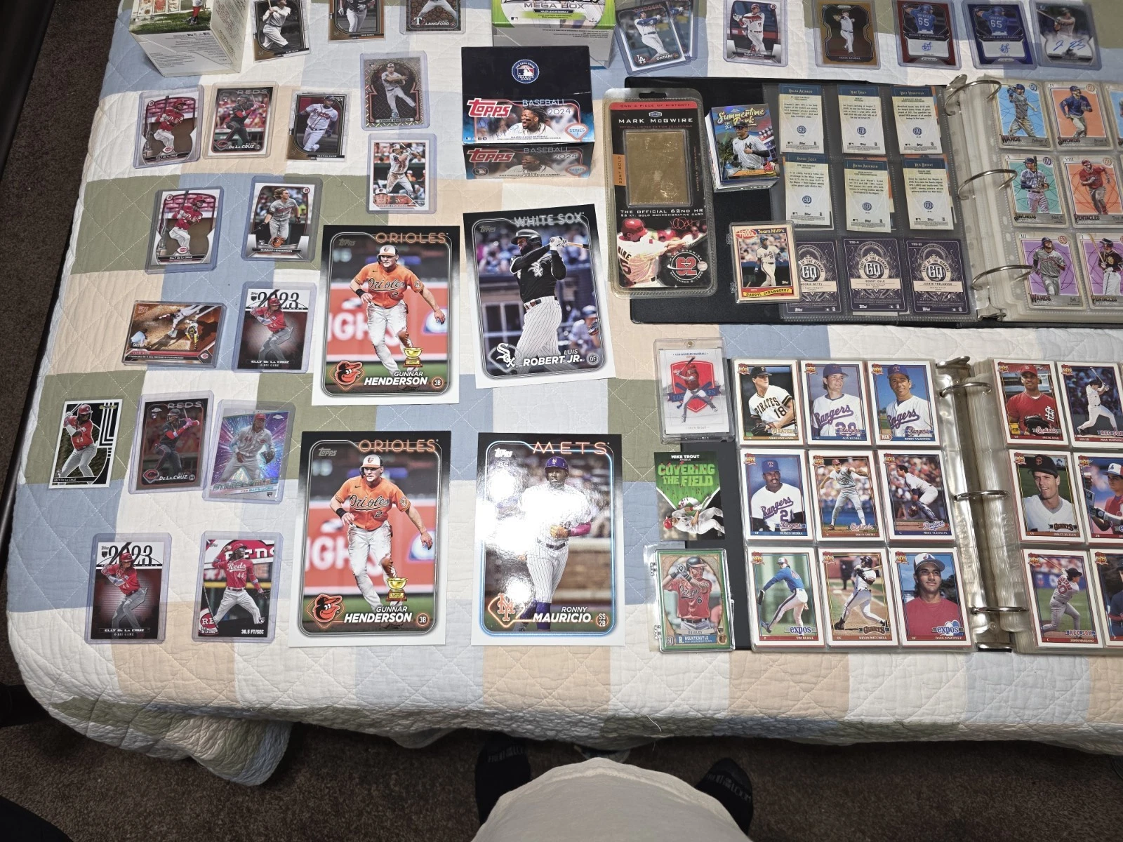 TOPPS LARGE BASEBALL CARD COLLECTION