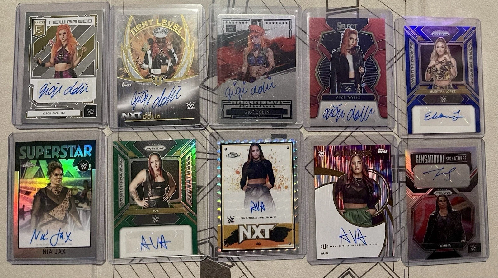 TOPPS 49 WWE AUTOGRAPHED CARD LOT TOPPS PANINI WRESTLING CARDS