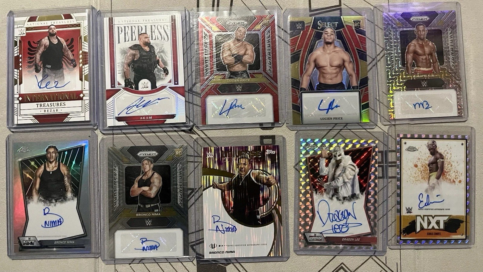 TOPPS 49 WWE AUTOGRAPHED CARD LOT TOPPS PANINI WRESTLING CARDS
