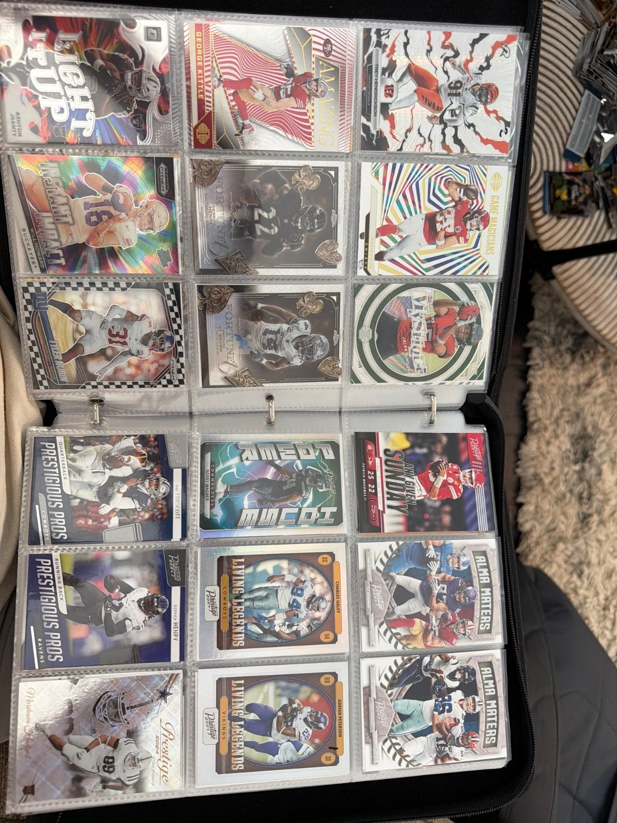 TOPPS LOT OF 575 FOOTBALL CARDS(500)INSERTS, PARALLELS, PATCHES,NUMBERED,AND AUTOS