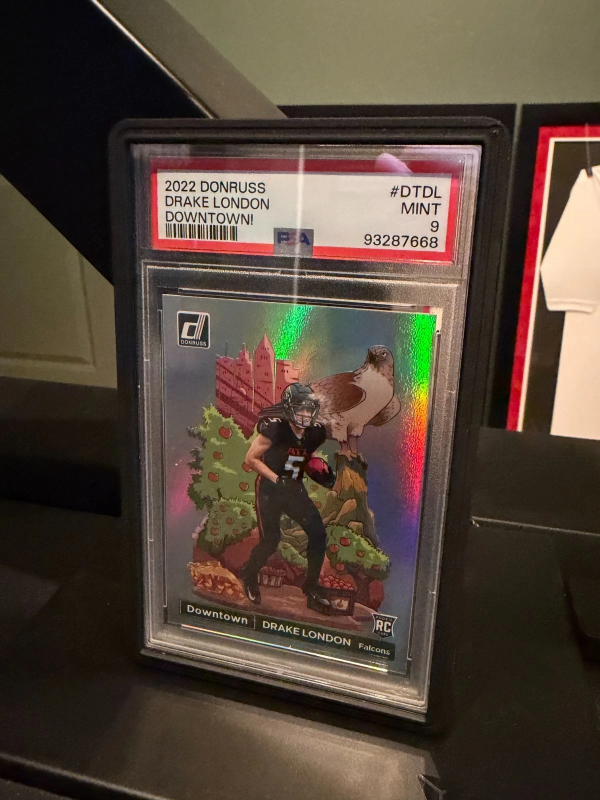 DONRUSS - DOWNTOWN! DRAKE LONDON #DT-DL (RC) PSA 9 2022