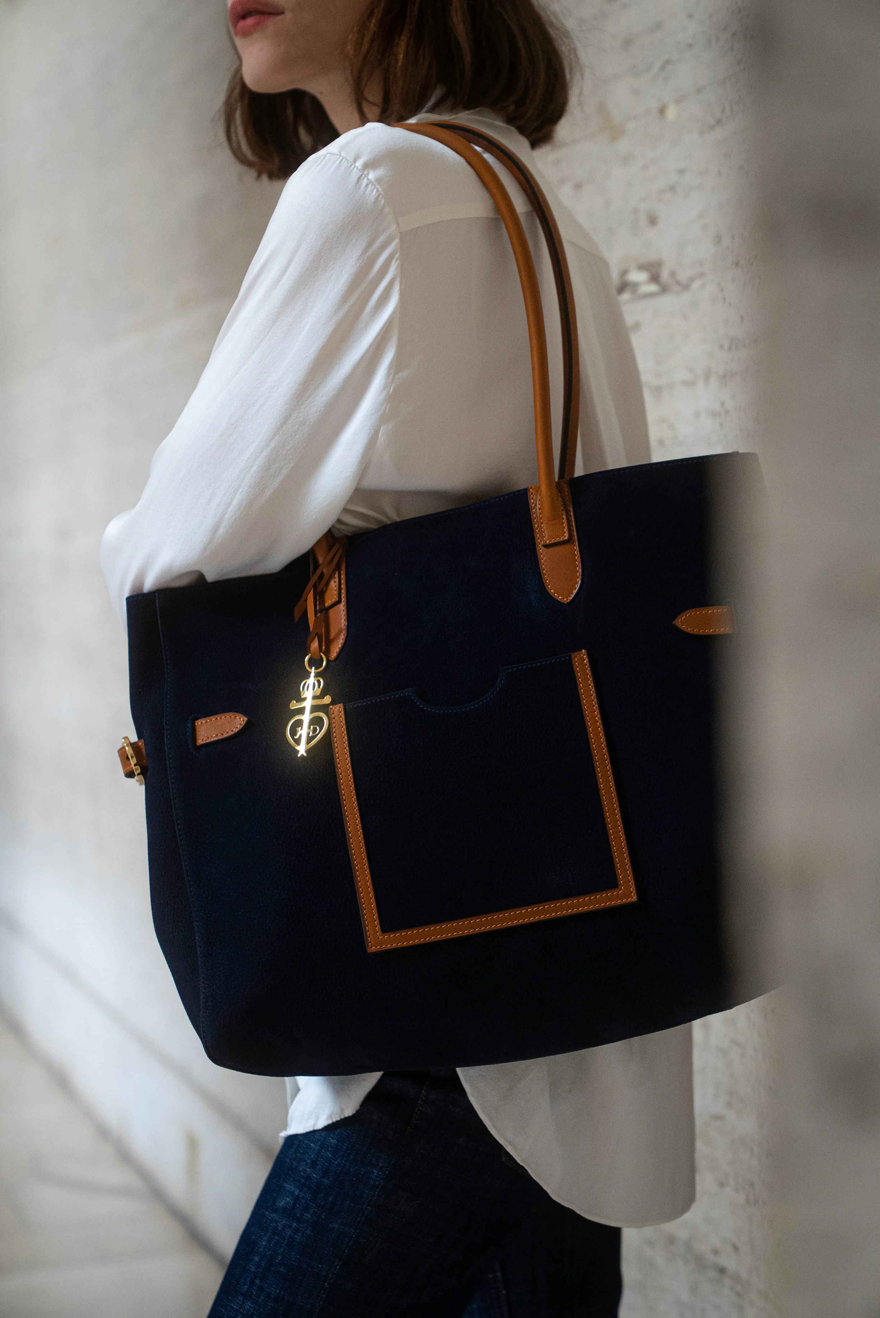JOSEPH DUCLOS LECTOURE HORIZONTAL LEATHER TOTE NUANCE: BLEU RIVIèRE
