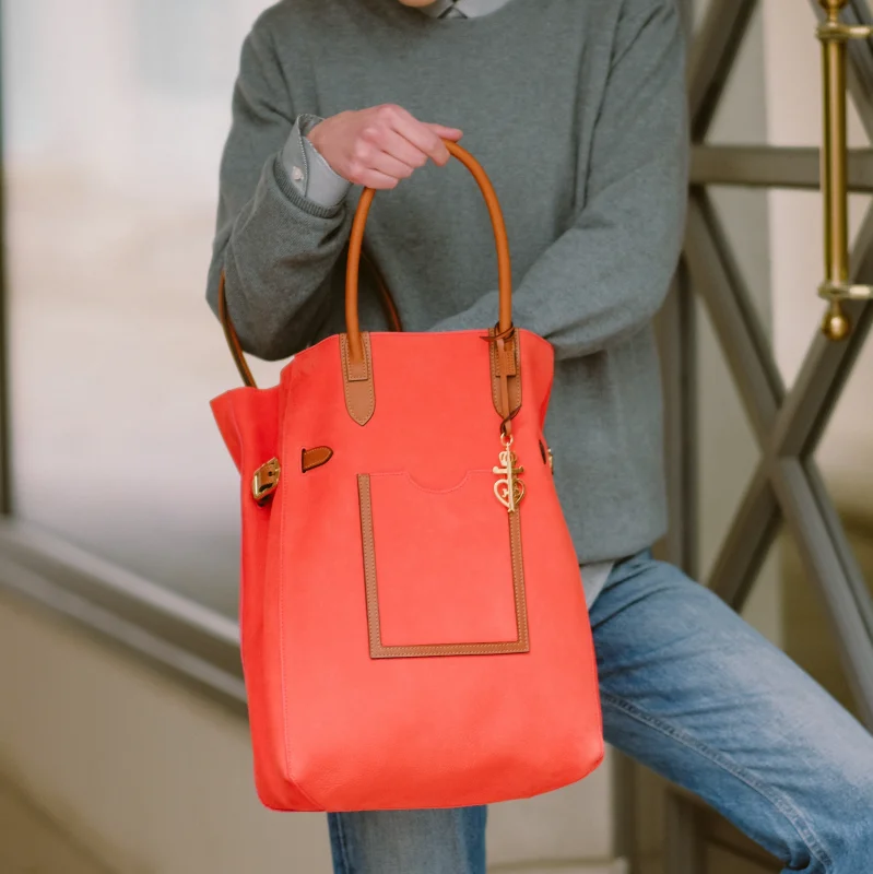JOSEPH DUCLOS TOTE LECTOURE VERTICAL IN COQUELICOT ADAGIO LEATHER NUANCE: COQUELICOT & CHâTAIGNIER