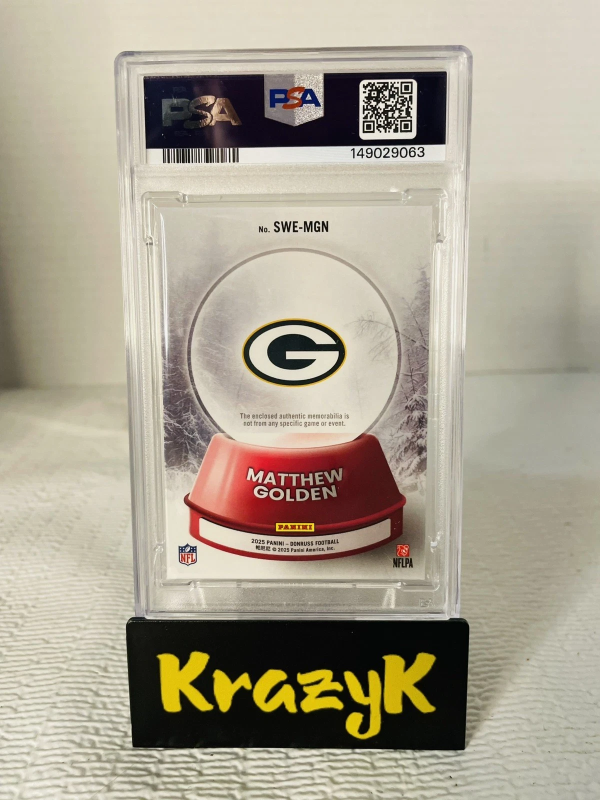 DONRUSS MATTHEW GOLDEN #SWE-MGN ROOKIE SWEATER RC PSA 8 2025