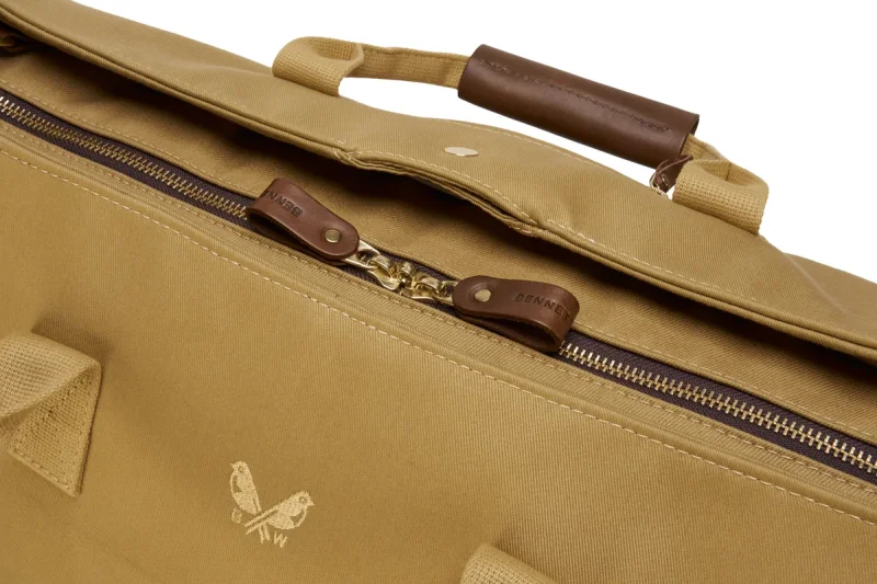 BENNETT WINCH S.C HOLDALL, SAND
