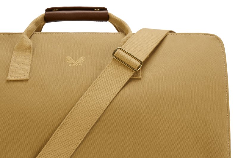 BENNETT WINCH S.C HOLDALL, SAND
