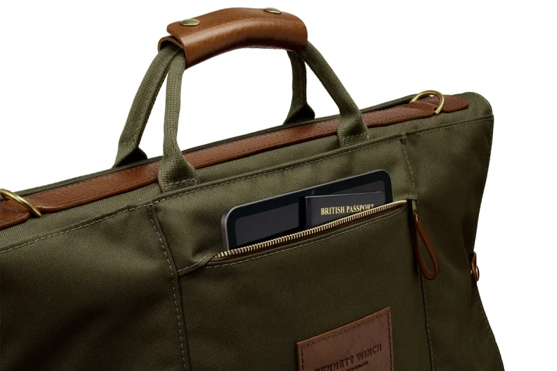 BENNETT WINCH TRIFOLD, OLIVE