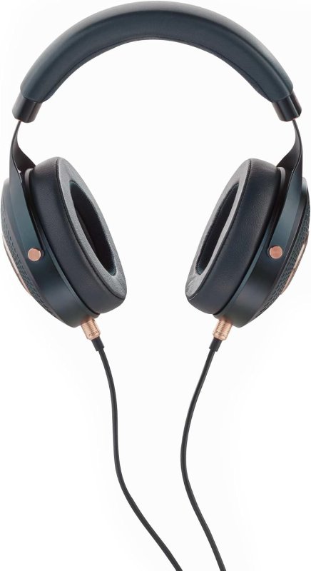 FOCAL CELESTEE NAVY BLUE CLOSED-BACK OVER-EAR HEADPHONES HIGH-FIDELITY SOUND
