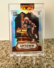 DONRUSS OPTIC FOOTBALL - TREVEYON HENDERSON UPTOWN PRIZM RC #23 2025 PANINI