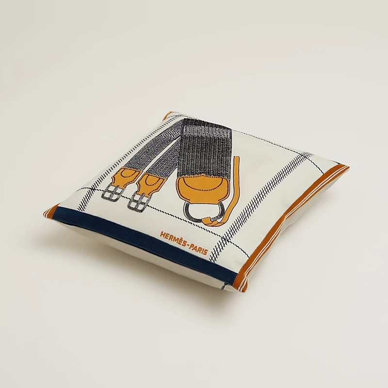 HERMES HARNAIS TRESSE PILLOW ÉCRU