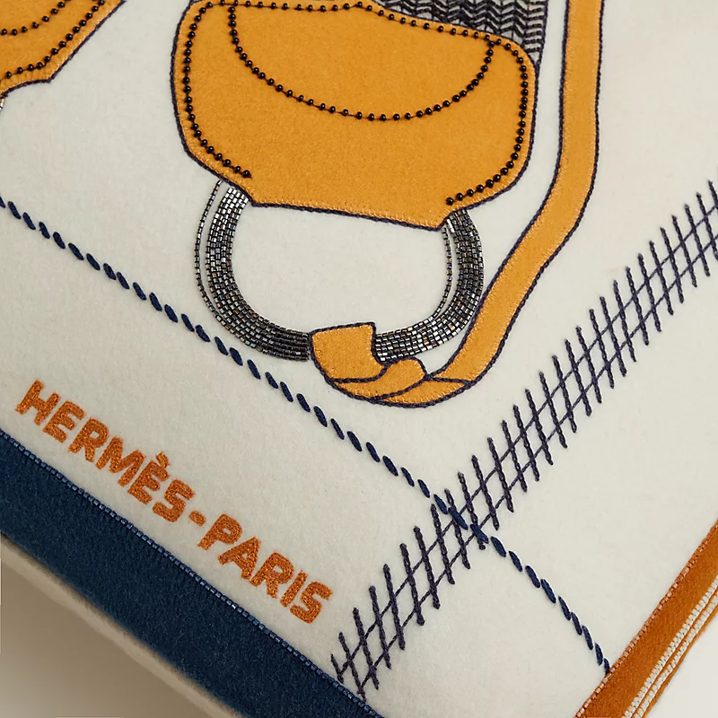 HERMES HARNAIS TRESSE PILLOW ÉCRU