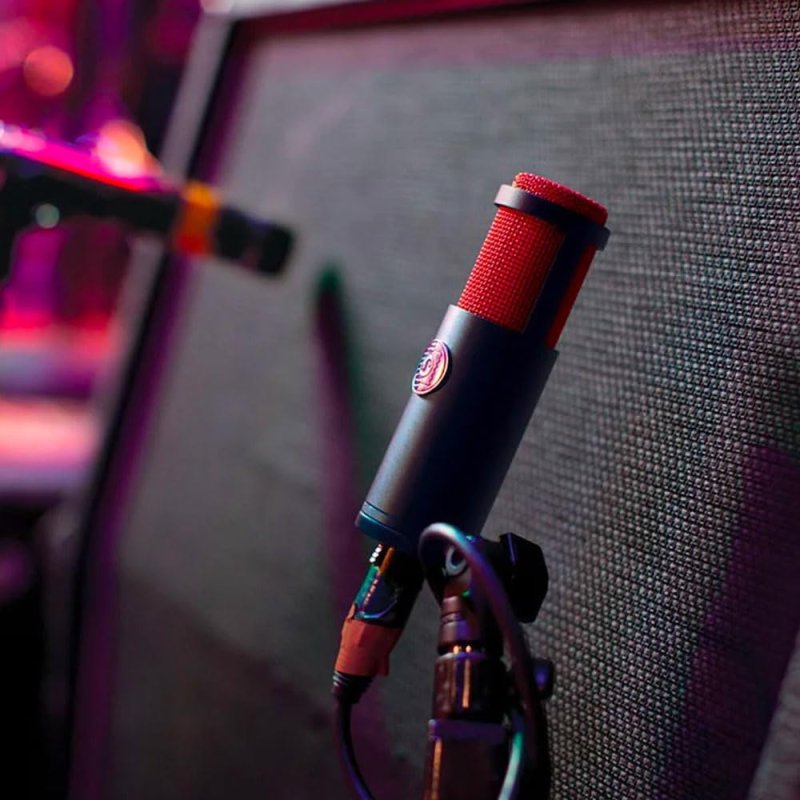 SHURE KSM313 NE DUAL-VOICE RIBBON MICROPHONE WITH ADVANCED ROSWELLITE RIBBON TECHNOLOGY