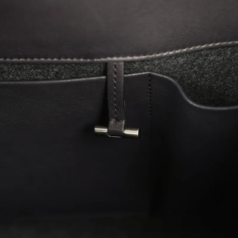 THE ROW MARGAUX 17 BAG BLACK SADDLE, GRIGIO HEAVY FELT SILVER HARDWARE