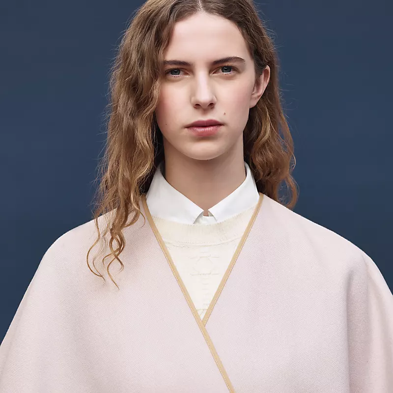 HERMES CASHMERE CAPE WITH BELT AND LEATHER DETAIL BEIGE NATUREL