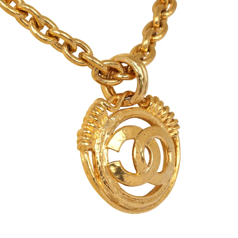 CHANEL CC MEDALLION CHUNKY CHAIN PENDANT NECKLACE GOLD PLATED HARDWARE